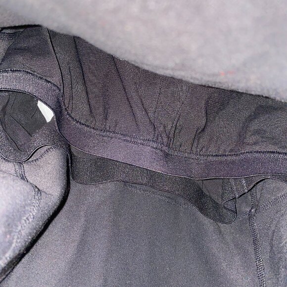 Lululemon Black Scoop Neck Racerback Tank Top | Built-In Bra Yoga Activewear - Picture 3 of 5